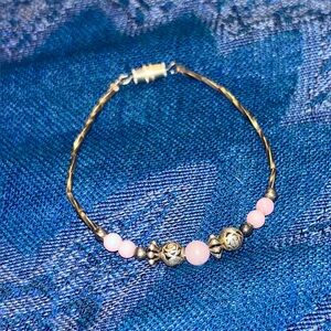 XS Elegant Pink and Gold Beaded Bracelet